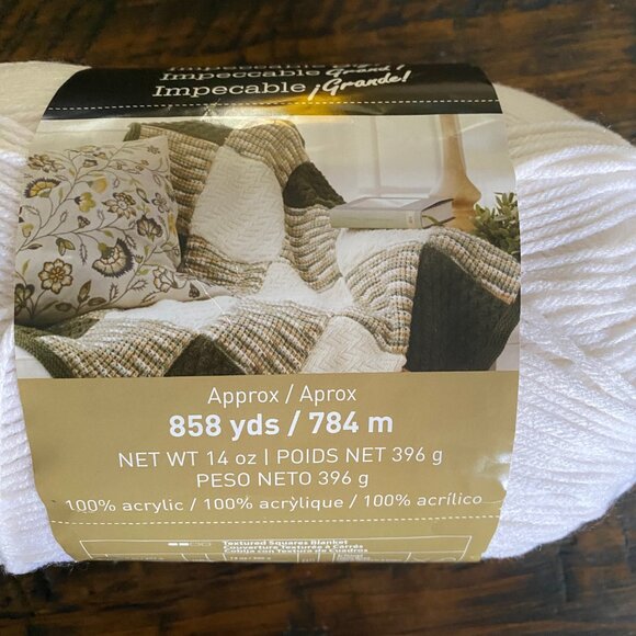 Loops & Threads Impeccable Big white yarn 858 yards, 14 oz, 100% acrylic #4 med - Picture 2 of 7